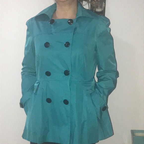 M60 Jackets & Blazers - A pretty rain coat! Perfect for spring!